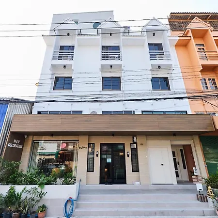 Baan Gu Hotel