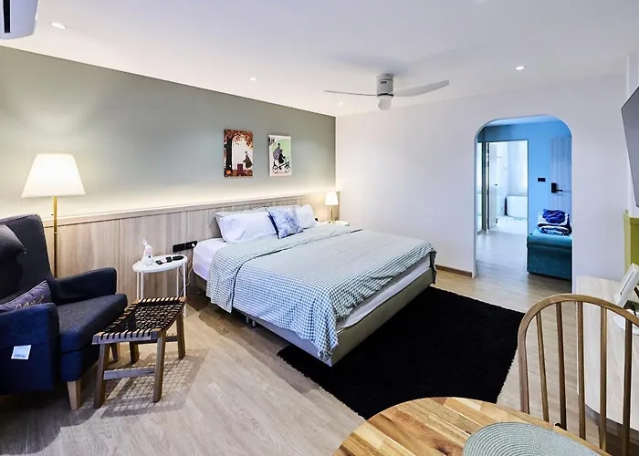Baan Gu Hotel 3*